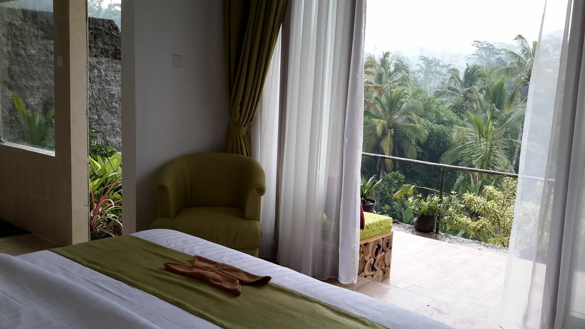 The Aura Shanti Retreat Baturiti Buitenkant foto